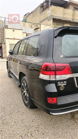 تويوتا لاندكروزر